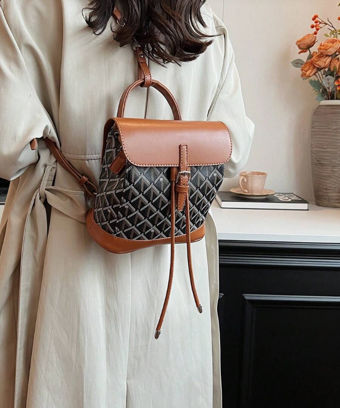 Textured Pattern Buckle Backpacks – Stylish Drawstring Casual Bags
