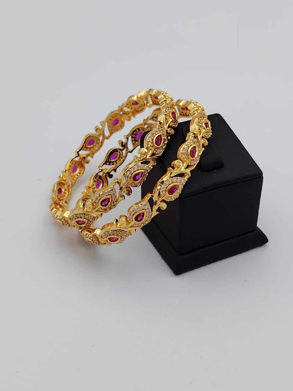Elegant Bridal & Festive Bangles – Traditional Multi-Set for Women