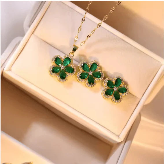 Emerald Zircon Flower Pendant Set – Necklace, Earrings & Ring