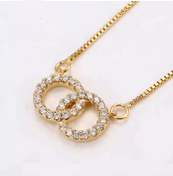 Infinite Necklace Set – Symbol of Eternal Elegance & Love