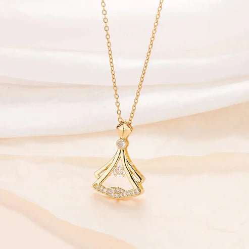 Rhinestone Decor Pendant Necklace