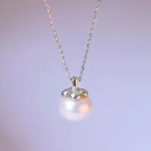 Women’s Pearl Necklace – Simple & Gentle Non-Mainstream Style