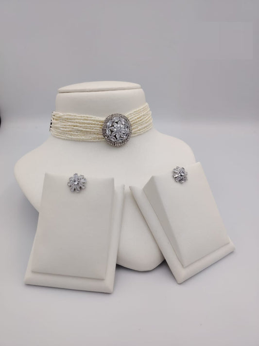 Elegant Pearl Choker Necklace Sets – With Statement Brooch & Earrings