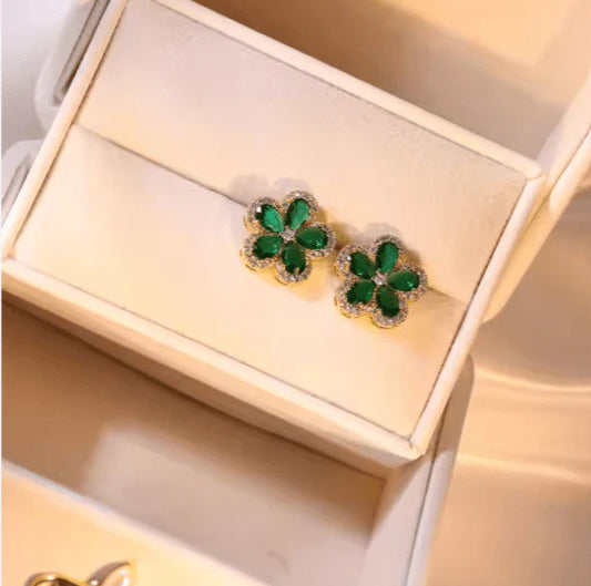 Emerald Zircon Flower Pendant Set – Necklace, Earrings & Ring