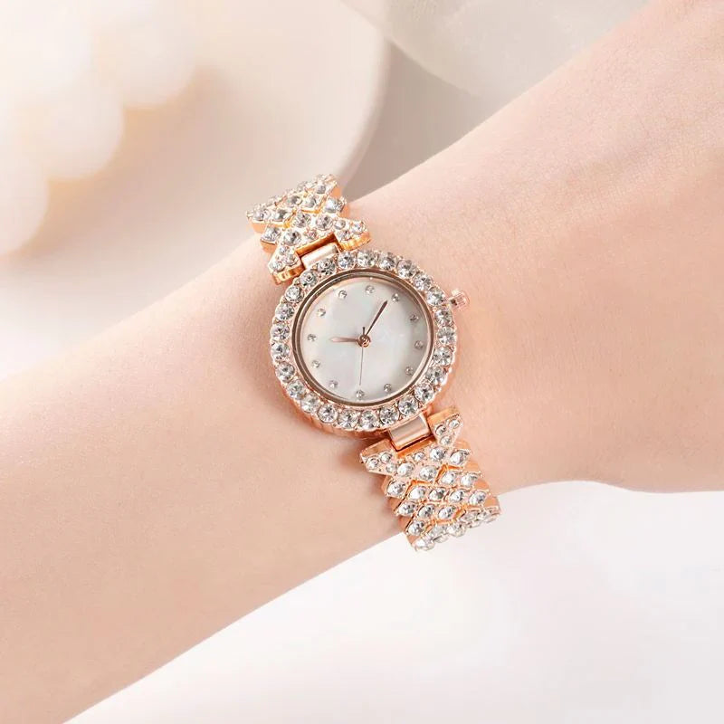 Fashion Simple Women's Quartz Watch – Diamond Alloy Edition