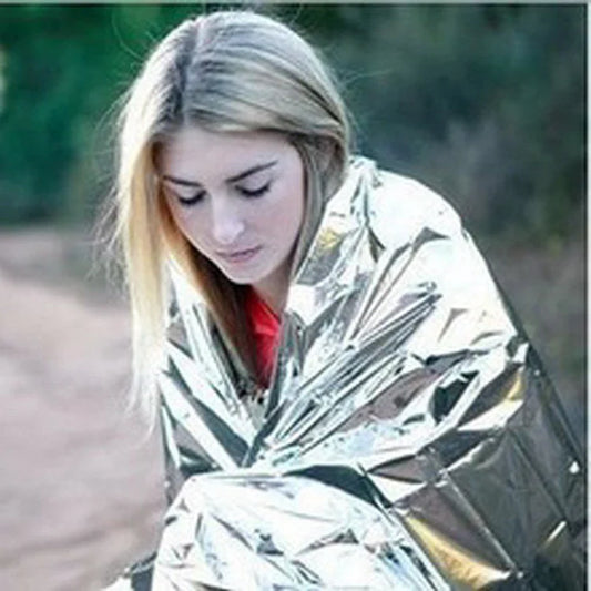 Outdoor Emergency Blanket – Survival Insulation for Cold Weather