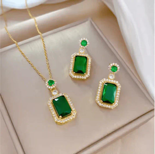 Royal Gemstone Necklace Set – Feel the Elegance of Royalty