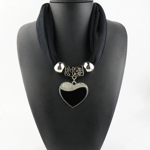 Heart Pendant Scarf – Stylish Women’s Monochrome Jewelry Scarf