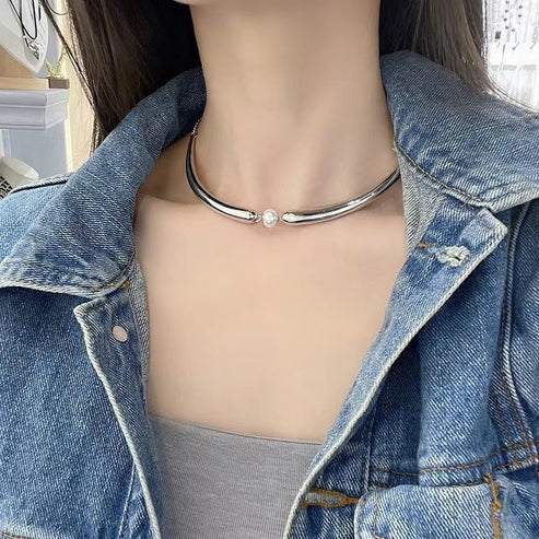 Women's Luxury Pearl Necklace – Cross Pendant, Titanium Steel