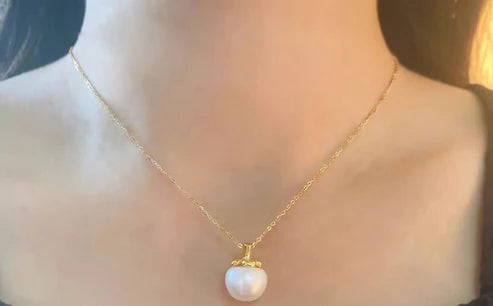 Women’s Pearl Necklace – Simple & Gentle Non-Mainstream Style