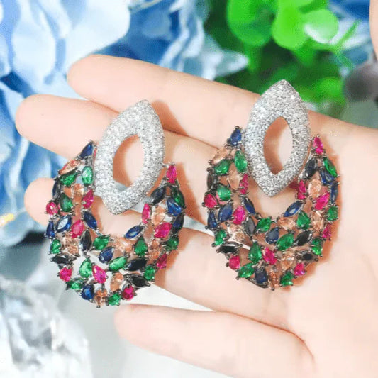 Zirconia Claw Necklace Set – Bold Sparkle with Modern Elegance